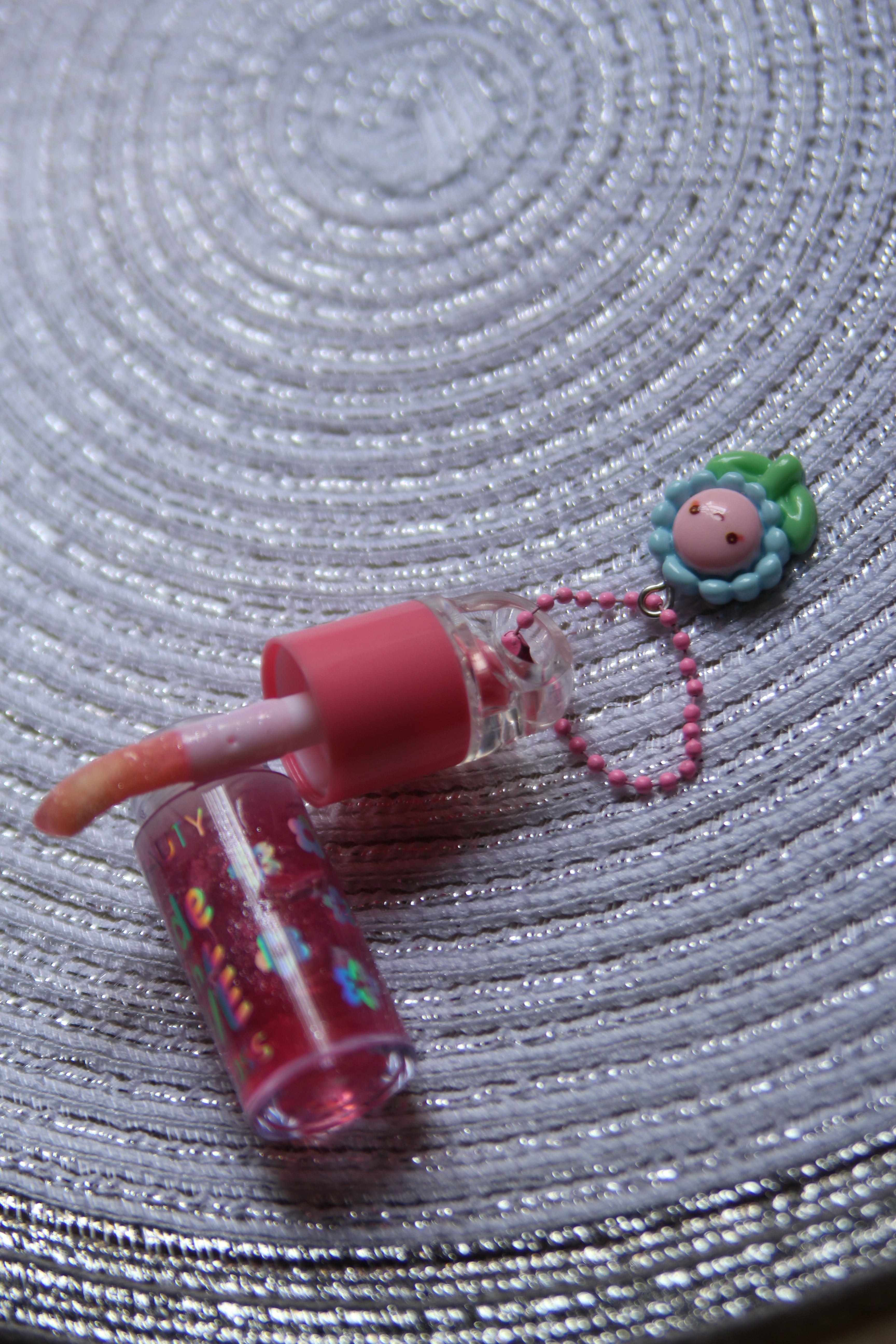 Red Gloss Keychain – Stay Bold, Stay Shiny!