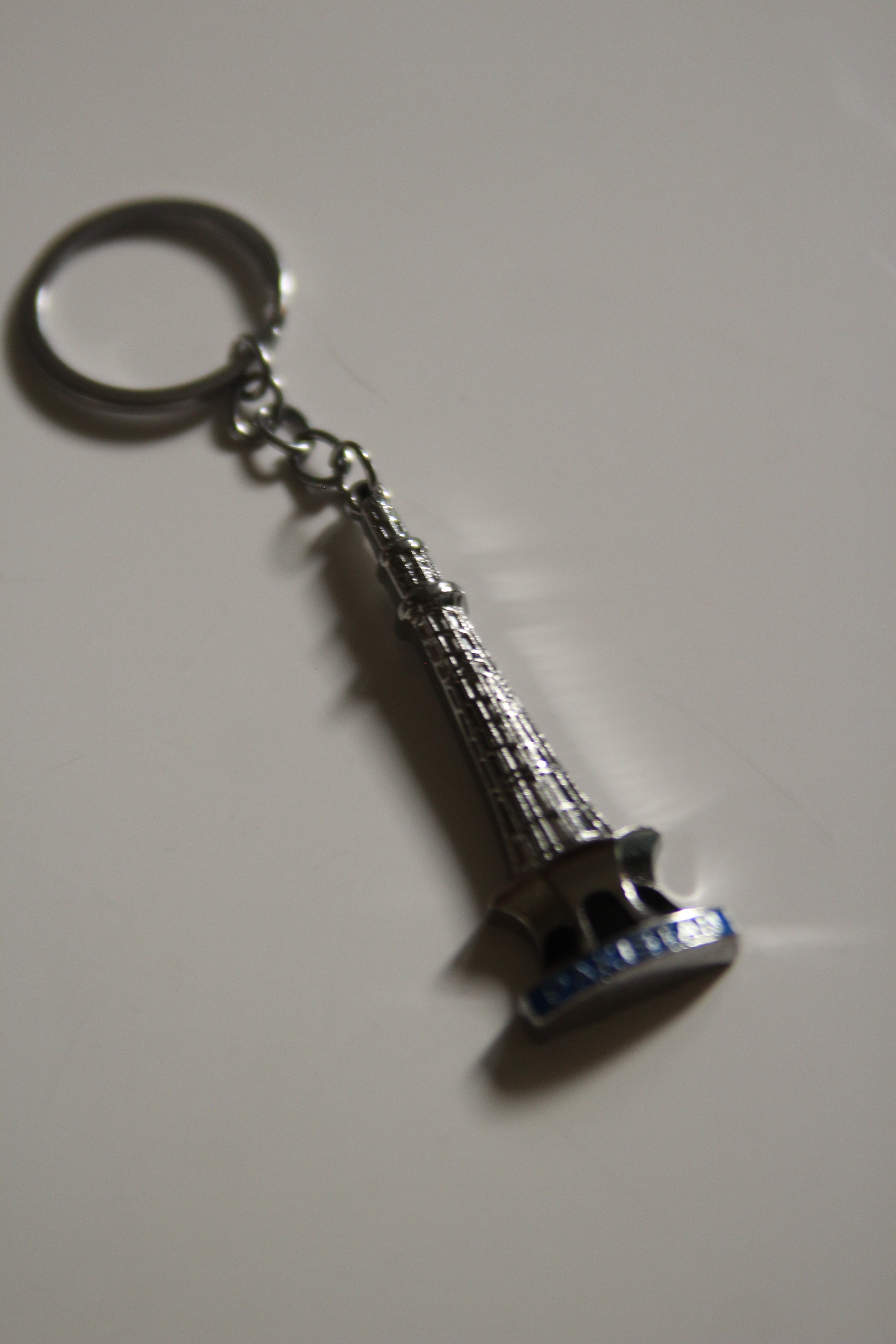 Minar-e-Pakistan Keychain – A Symbol of Pride!